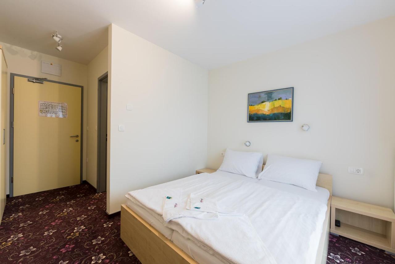 Hotel Jakec Trije Kralji Na Pohorju Zgornja Loznica Eksteriør billede