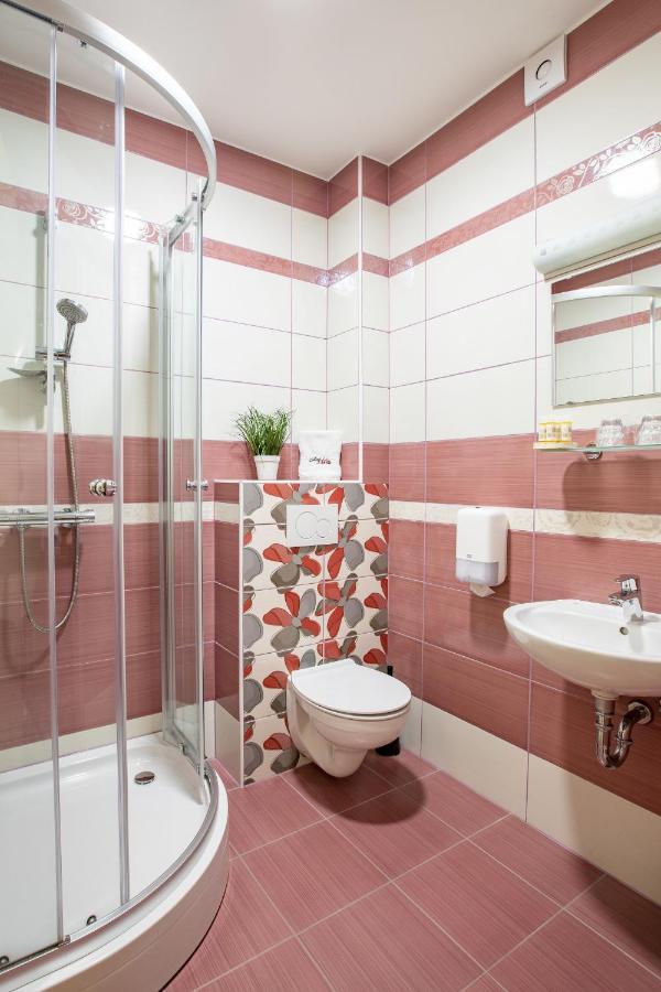 Hotel Jakec Trije Kralji Na Pohorju Zgornja Loznica Eksteriør billede